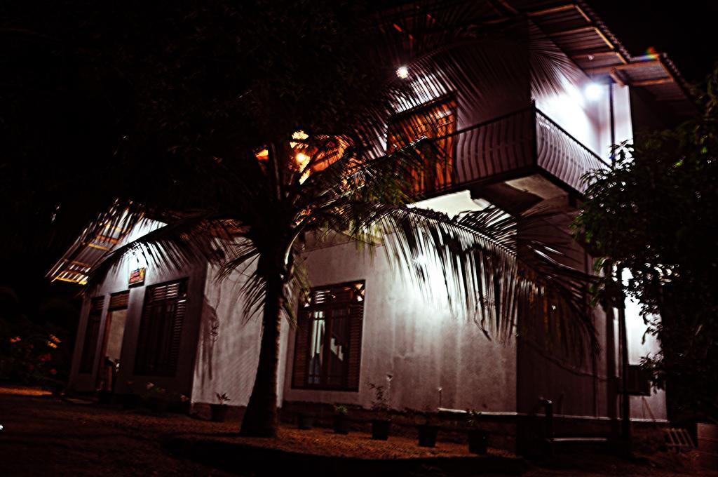 Hotel Coconut Garden House Udawalawe Exteriér fotografie